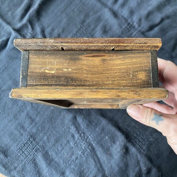 Vintage 70’s Wooden Trinket Jewelry Box. Corduroy Lining. Hinged Lid. 8” x 5” - Picture 5 of 13